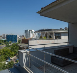 Apartament, 6 camere cu loc parcare subteran inclus Bucuresti/Herastrau