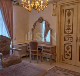 Apartament, 6 rooms with outdoor parking included Bucuresti/Gradina Icoanei