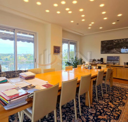 Apartament, 6 rooms with underground parking included Bucuresti/Primaverii