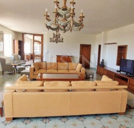 Apartament, 7 camere cu loc parcare subteran inclus Bucuresti/Soseaua Nordului