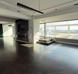 Apartament, 7 rooms with underground parking included Bucuresti/Floreasca