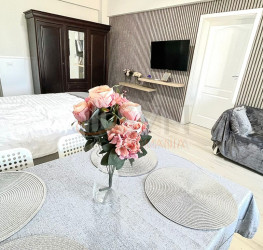 Apartament, 8 rooms, 192 mp Bucuresti/Aviatiei