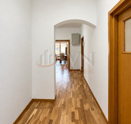 Apartament, 8 rooms, 236.37 mp Bucuresti/Aviatorilor