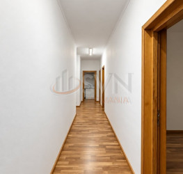 Apartament, 8 rooms, 236.37 mp Bucuresti/Aviatorilor
