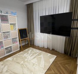 Casa, 10 camere, 295.57 mp Bucuresti/Pipera