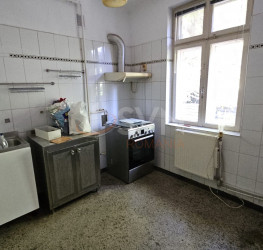 Casa, 10 camere, 306 mp Bucuresti/Capitale