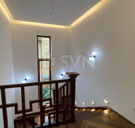 Casa, 10 camere, 320 mp Bucuresti/Cotroceni