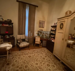 Casa, 10 camere, 380 mp Bucuresti/Calea Victoriei