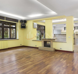 Casa, 10 camere, 420 mp Bucuresti/Sisesti