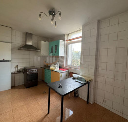 Casa, 10 camere, 435 mp Bucuresti/Bucurestii Noi