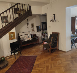 Casa, 10 camere, 450 mp Bucuresti/Capitale