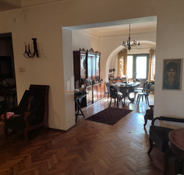 Casa, 10 camere, 450 mp Bucuresti/Capitale