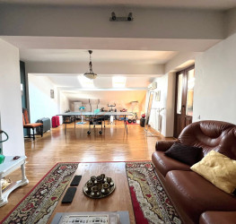 Casa, 10 camere, 488 mp Bucuresti/Baneasa