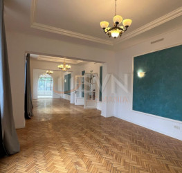 Casa, 10 camere, 524 mp Bucuresti/Banu Manta