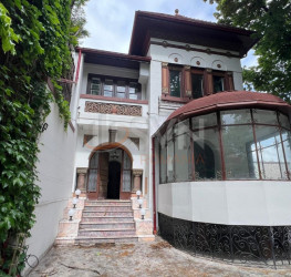Casa, 10 camere, 524 mp Bucuresti/Banu Manta