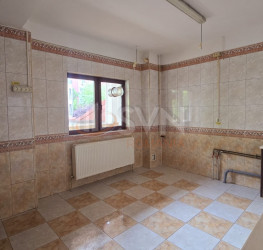 Casa, 10 camere, 550 mp Bucuresti/13 Septembrie