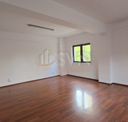 Casa, 10 camere, 550 mp Bucuresti/13 Septembrie