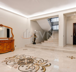 Casa, 10 camere, 573 mp Bucuresti/Iancu Nicolae