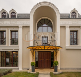 Casa, 10 camere, 573 mp Bucuresti/Iancu Nicolae