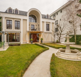 Casa, 10 camere, 573 mp Bucuresti/Iancu Nicolae