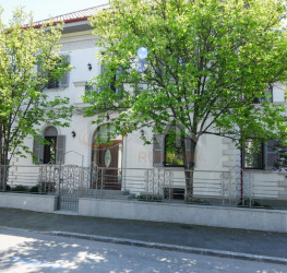 Casa, 10 camere, 628 mp Bucuresti/Cotroceni
