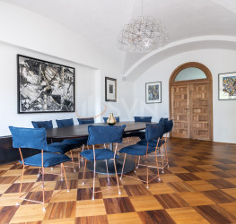 Casa, 10 camere, 646 mp Bucuresti/Dacia