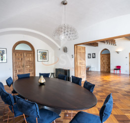 Casa, 10 camere, 646 mp Bucuresti/Dacia