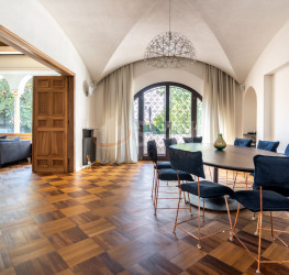 Casa, 10 camere, 646 mp Bucuresti/Dacia