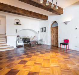 Casa, 10 camere, 646 mp Bucuresti/Dacia