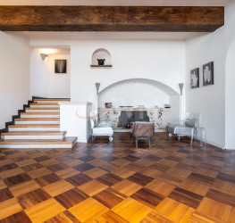 Casa, 10 camere, 646 mp Bucuresti/Dacia