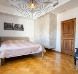 Casa, 10 camere, 646 mp Bucuresti/Dacia