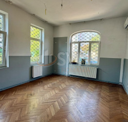 Casa, 10 rooms, 332 mp Bucuresti/P-ta Muncii