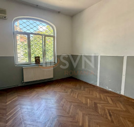 Casa, 10 rooms, 332 mp Bucuresti/P-ta Muncii