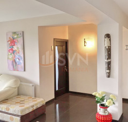 Casa, 10 rooms, 335 mp Brasov/Drumul Poienii