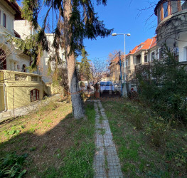 Casa, 10 rooms, 343.15 mp Bucuresti/Cismigiu