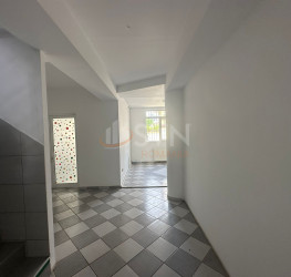 Casa, 10 rooms, 372 mp Bucuresti/Domenii