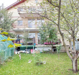 Casa, 10 rooms, 400 mp Brasov/Tractorul