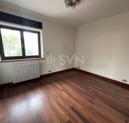 Casa, 10 rooms, 420 mp Bucuresti/Sisesti