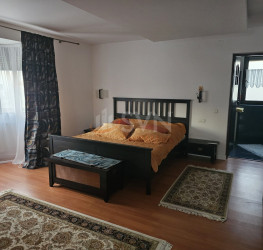 Casa, 10 rooms, 425 mp Bucuresti/Prelungirea Ghencea (s5)
