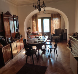 Casa, 10 rooms, 450 mp Bucuresti/Capitale