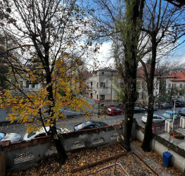 Casa, 10 rooms, 450 mp Bucuresti/Kiseleff