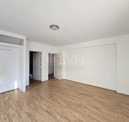 Casa, 10 rooms, 459 mp Bucuresti/Pipera