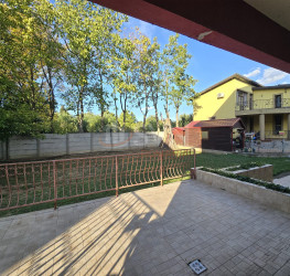 Casa, 10 rooms, 459 mp Bucuresti/Pipera