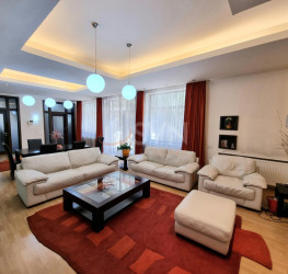 Casa, 10 rooms, 480 mp Bucuresti/Baneasa