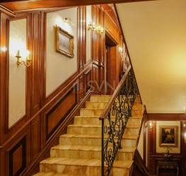 Casa, 10 rooms, 564 mp Bucuresti/Primaverii