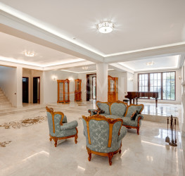 Casa, 10 rooms, 573 mp Bucuresti/Iancu Nicolae