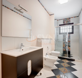 Casa, 10 rooms, 573 mp Bucuresti/Iancu Nicolae