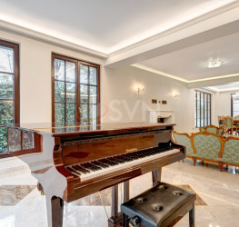Casa, 10 rooms, 573 mp Bucuresti/Iancu Nicolae