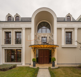 Casa, 10 rooms, 573 mp Bucuresti/Iancu Nicolae
