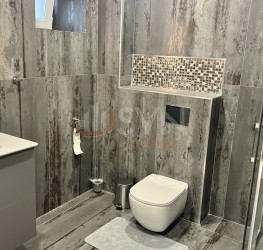 Casa, 10 rooms, 650 mp Prahova/Centru